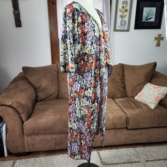 LuLaRoe Floral Kimono Duster - Picture 3 of 7